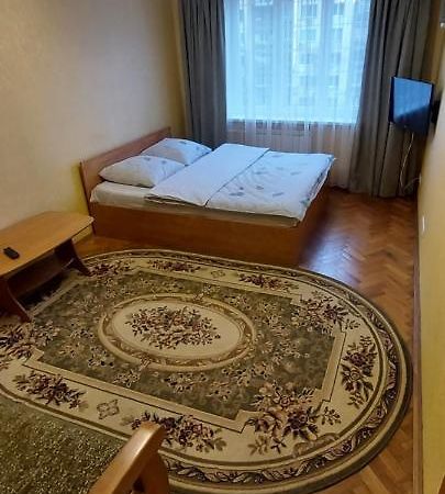 Apartment On Patriarkha Mstyslava Skrypnyka Street Kyjev Exteriér fotografie