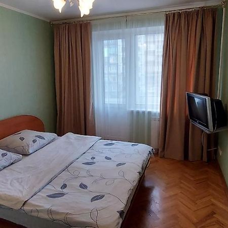 Apartment On Patriarkha Mstyslava Skrypnyka Street Kyjev Exteriér fotografie