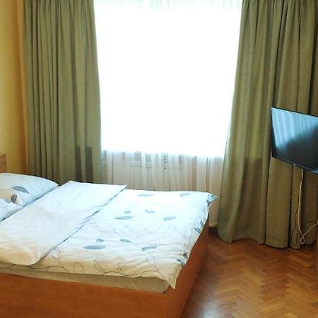 Apartment On Patriarkha Mstyslava Skrypnyka Street Kyjev Exteriér fotografie